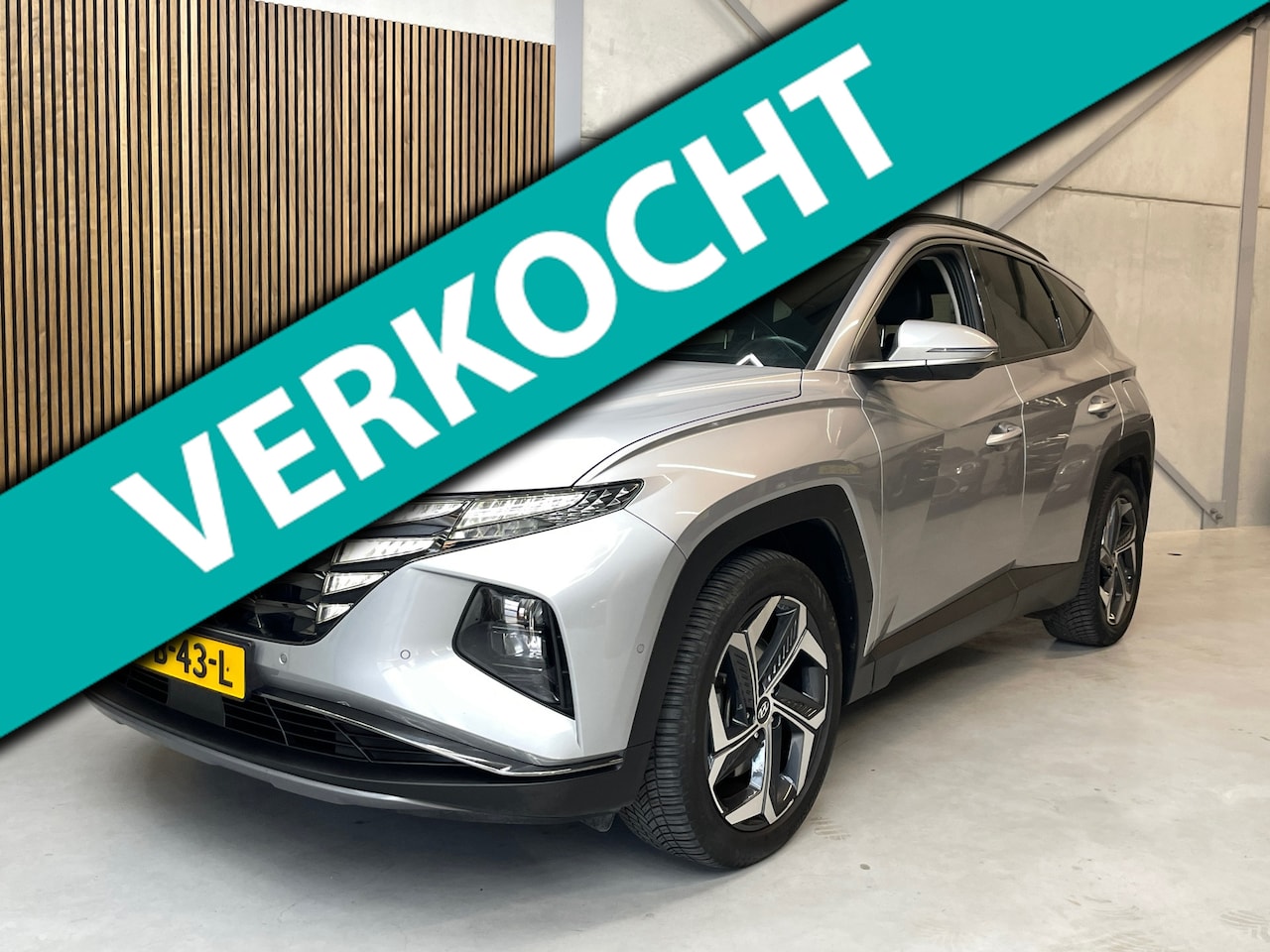 Hyundai Tucson - 1.6 T-GDI PHEV Premium Sky 4WD 1.6 T-GDI PHEV Premium Sky 4WD - AutoWereld.nl