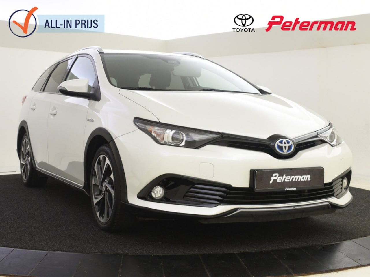 Toyota Auris Touring Sports - 1.8 Hybrid Edition Plus | Navigatie - AutoWereld.nl