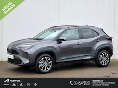 Toyota Yaris Cross - 1.5 Hybrid 115 First Edition Automaat / Navigatie / Camera / Cruise Control Adaptief / And