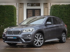 BMW X1 - xDrive20i High Executive Pano | H&K | Camera | HUD | Memorystoelen