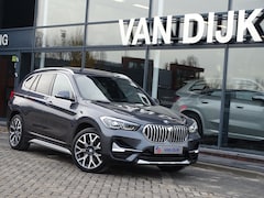 BMW X1 - xDrive25e High Exe. Pano.dak Afn.Trekhaak Leder Head-up HiFi Nav.Plus X-Line 19" LM Velgen