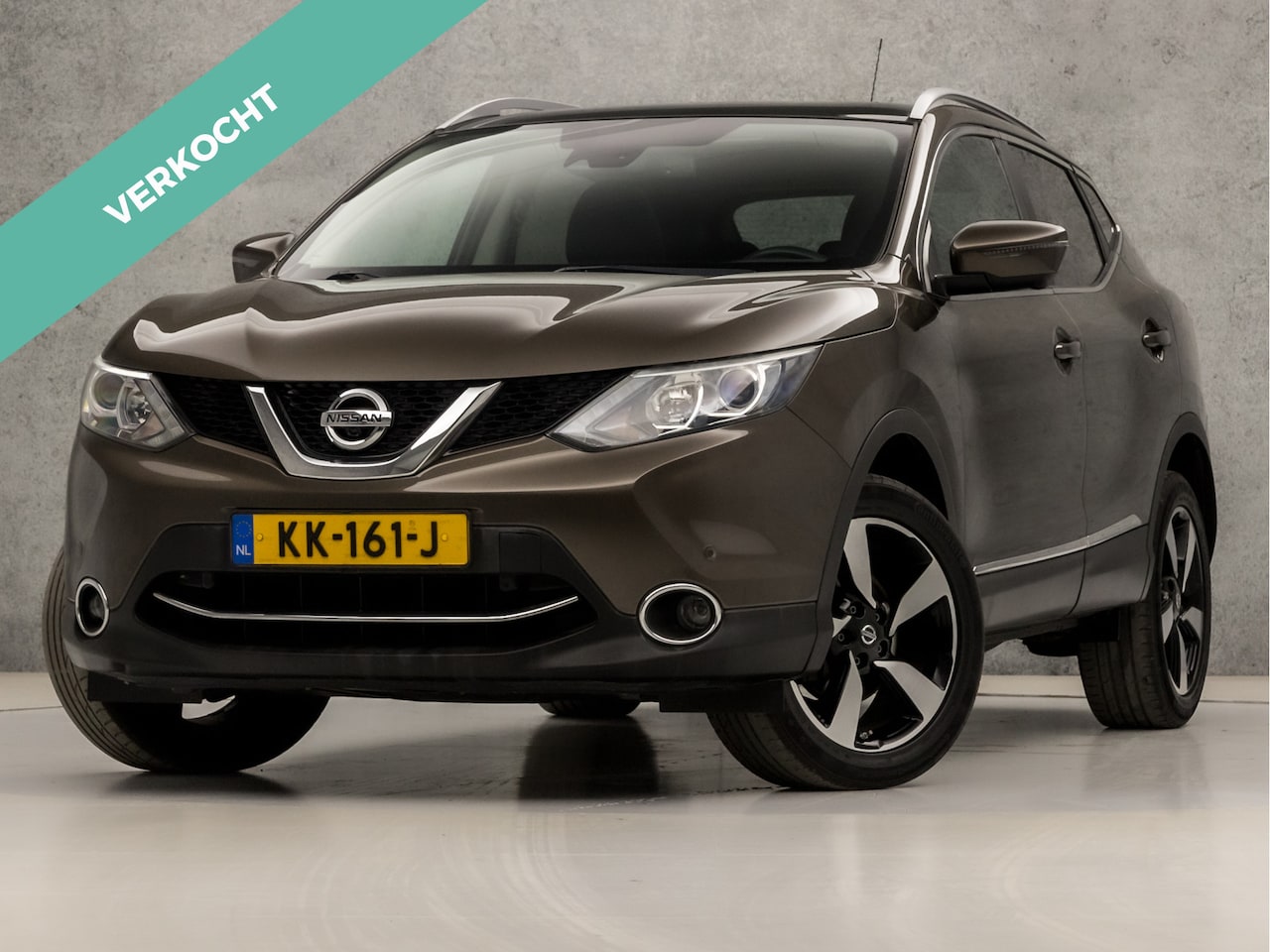 Nissan Qashqai - 1.2 Tekna (PANORAMADAK, NAVIGATIE, 360 CAMERA, KEYLESS, GETINT GLAS, SPORTSTOELEN, PARKEER - AutoWereld.nl