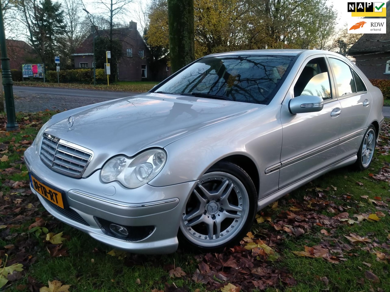 Mercedes-Benz C-klasse - 180 K. Elegance AUTOMAAT / LEDER - AutoWereld.nl