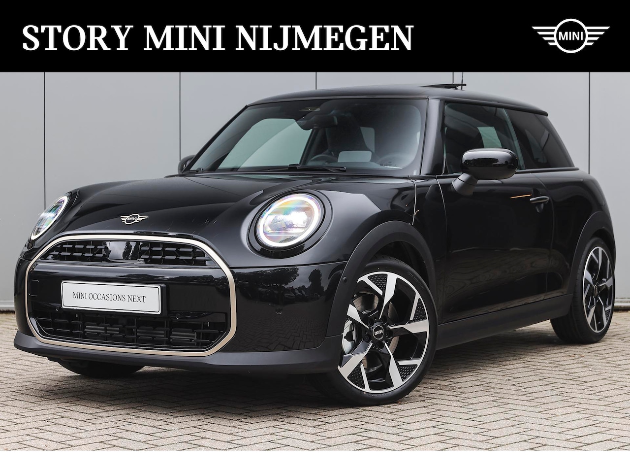 MINI Cooper - Hatchback C Automaat / Favoured Trim / Pakket M / 18 inch Slide Spoke 2-tone - AutoWereld.nl