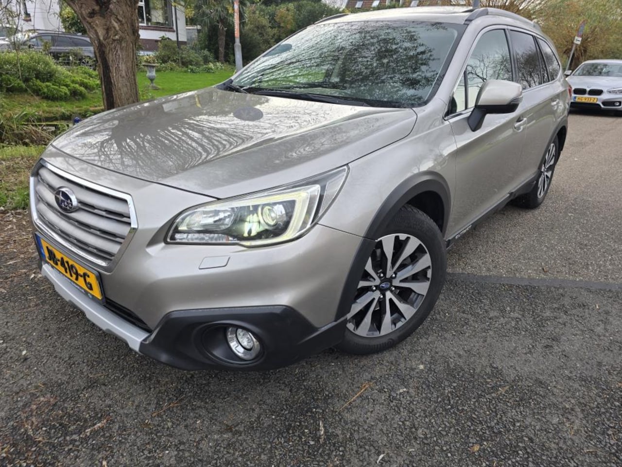 Subaru Outback - 2.5i Premium 2.5i Premium, Navi, Clima, Adapt Cruise, Schuifdak, LPG G3 - AutoWereld.nl