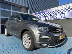 Volkswagen T-Roc - 1.5 TSI Sport ADAP CRUISE APPLE STOELVERW