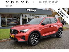 Volvo XC40 - B4 211PK Automaat Plus Dark | H&K | ACC | Blis | Trekhaak | Elektr. stoel | Stuurverwarmin