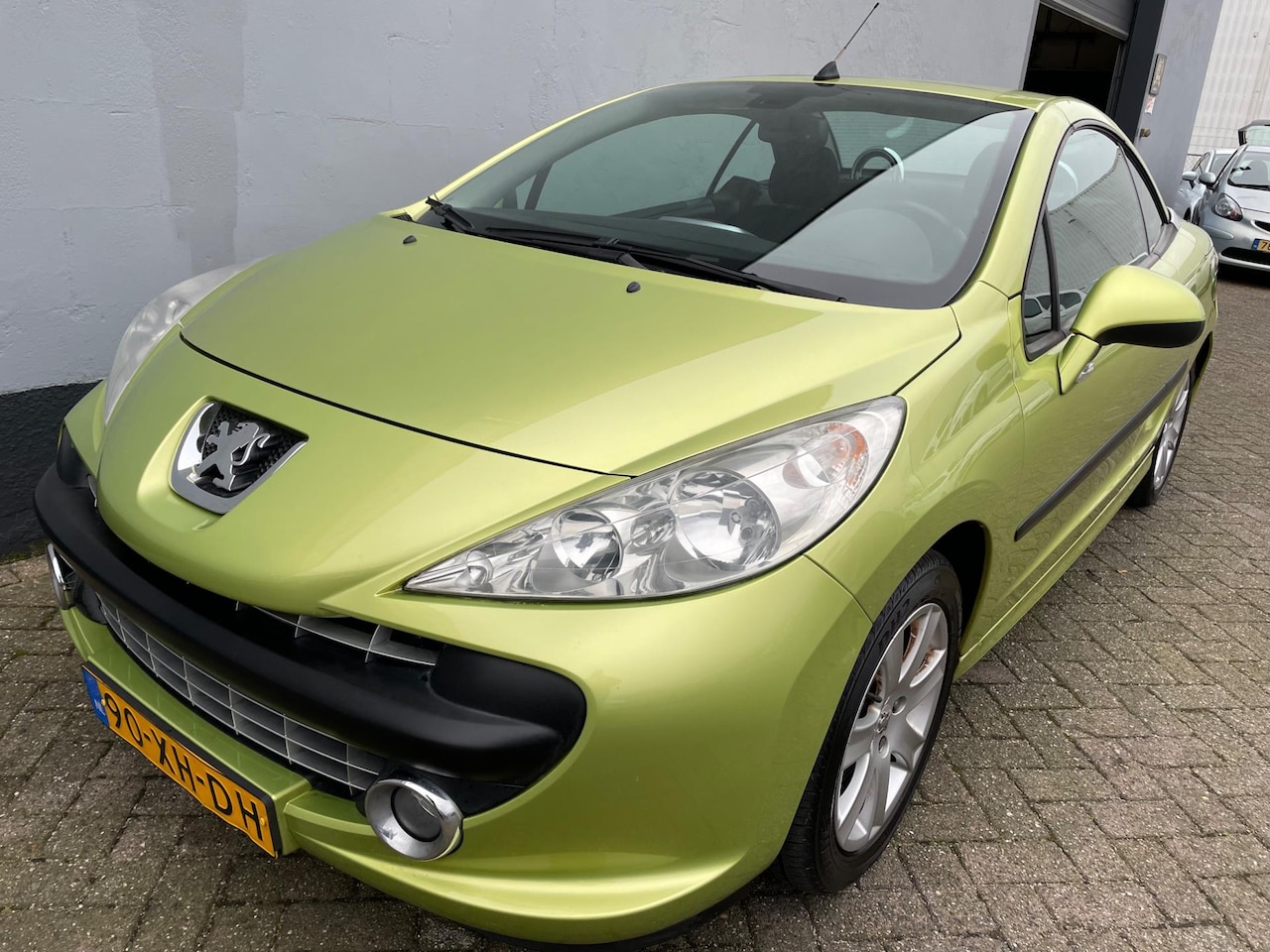 Peugeot 207 CC - 1.6 VTi Première - LEES TEKST GOED! - AutoWereld.nl