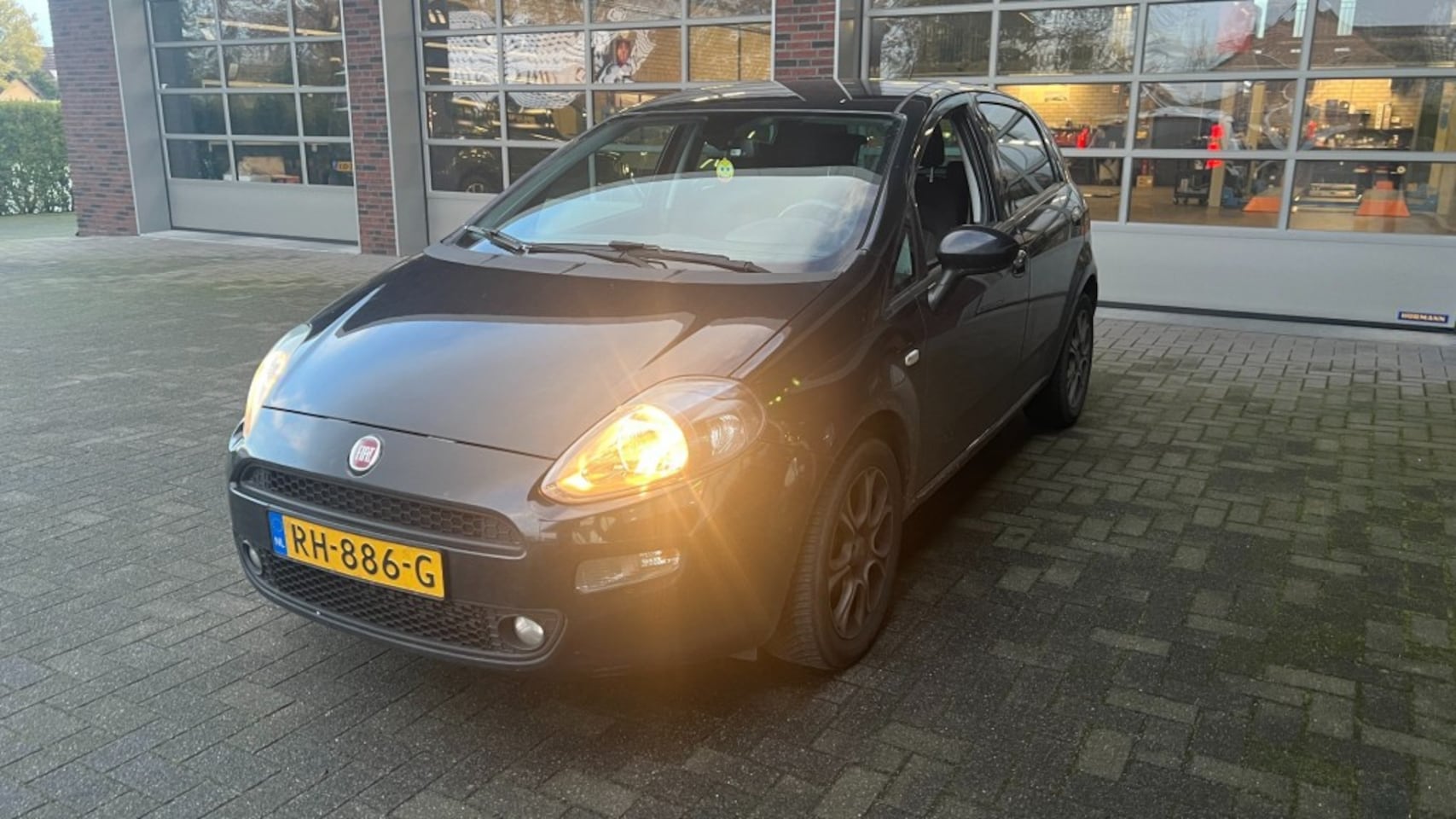 Fiat Punto - 0.9 TA SEMPRE - AutoWereld.nl