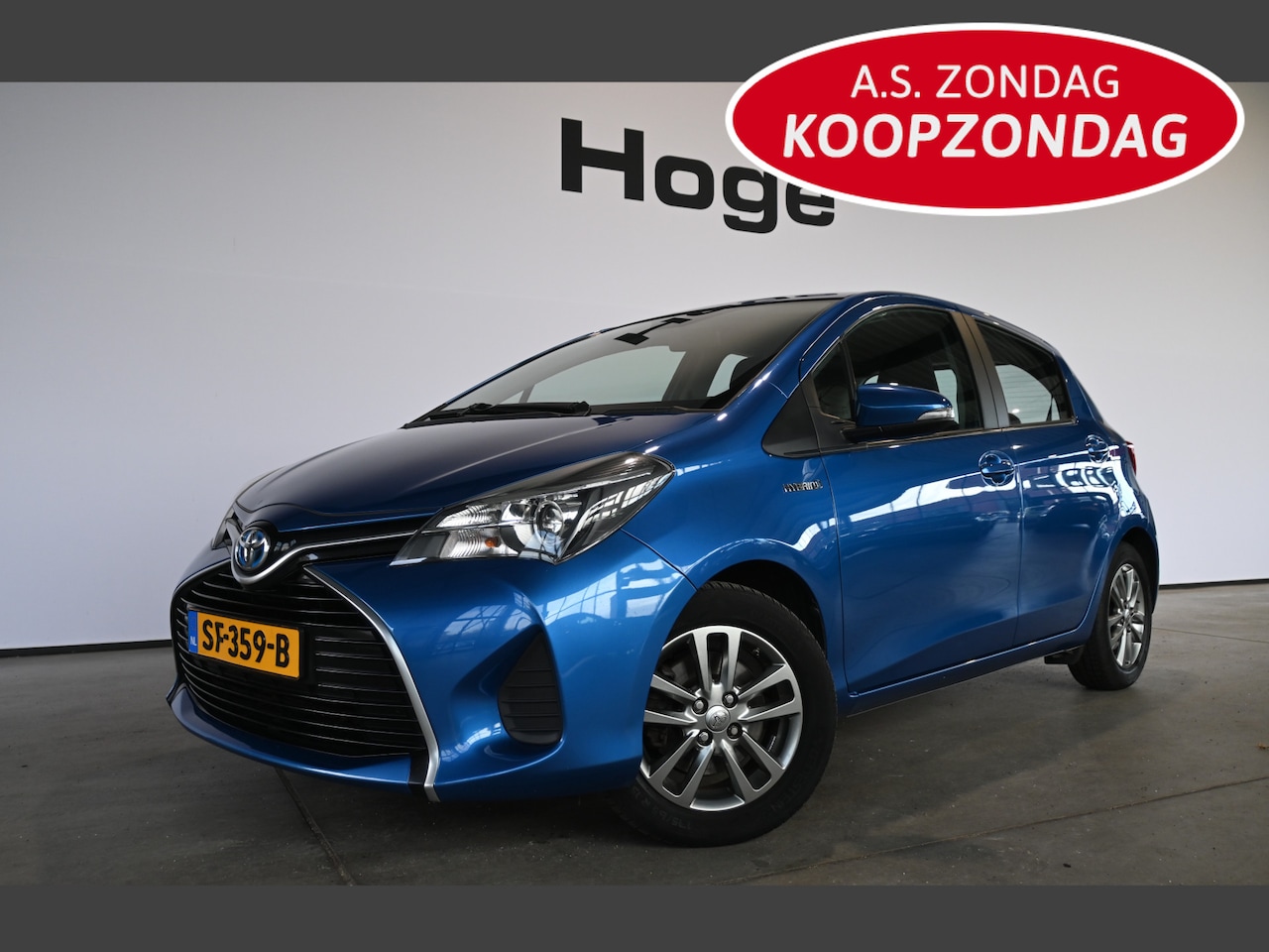 Toyota Yaris - 1.5 Hybrid Lease Automaat Airco Achterruitrijcamera Dealer Onderhouden! Inruil Mogelijk! - AutoWereld.nl