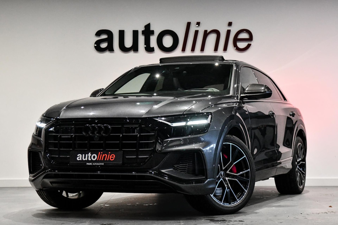 Audi Q8 - 55 TFSI e quattro Comp., 3x S-Line. RS zetels, Carbon, Softcl, Pano, ACC, 360, HUD, Keyles - AutoWereld.nl