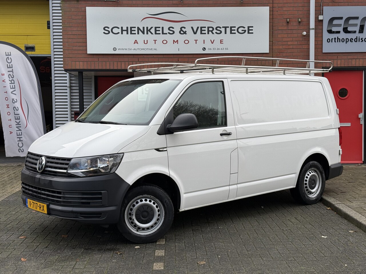 Volkswagen Transporter - 2.0 TDI L1H1 Comfortline / 3 Personen / Navi / Cruise / Airco - AutoWereld.nl