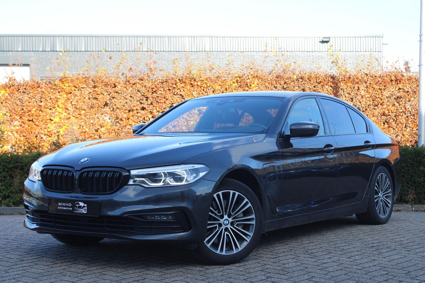 BMW 5-serie - 530e iPerformance | 360 Camera | Soft close | Keyless | Stoelverwarming | Virtual cockpit - AutoWereld.nl