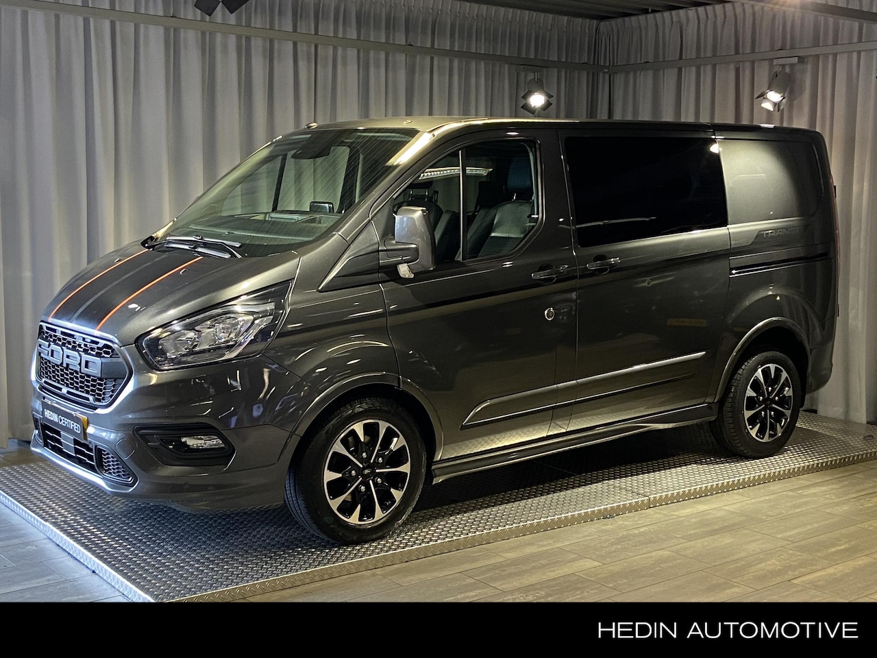 Ford Transit Custom - 310 2.0 TDCI L1H1 Sport DC 310 2.0 TDCI L1H1 Sport DC - AutoWereld.nl