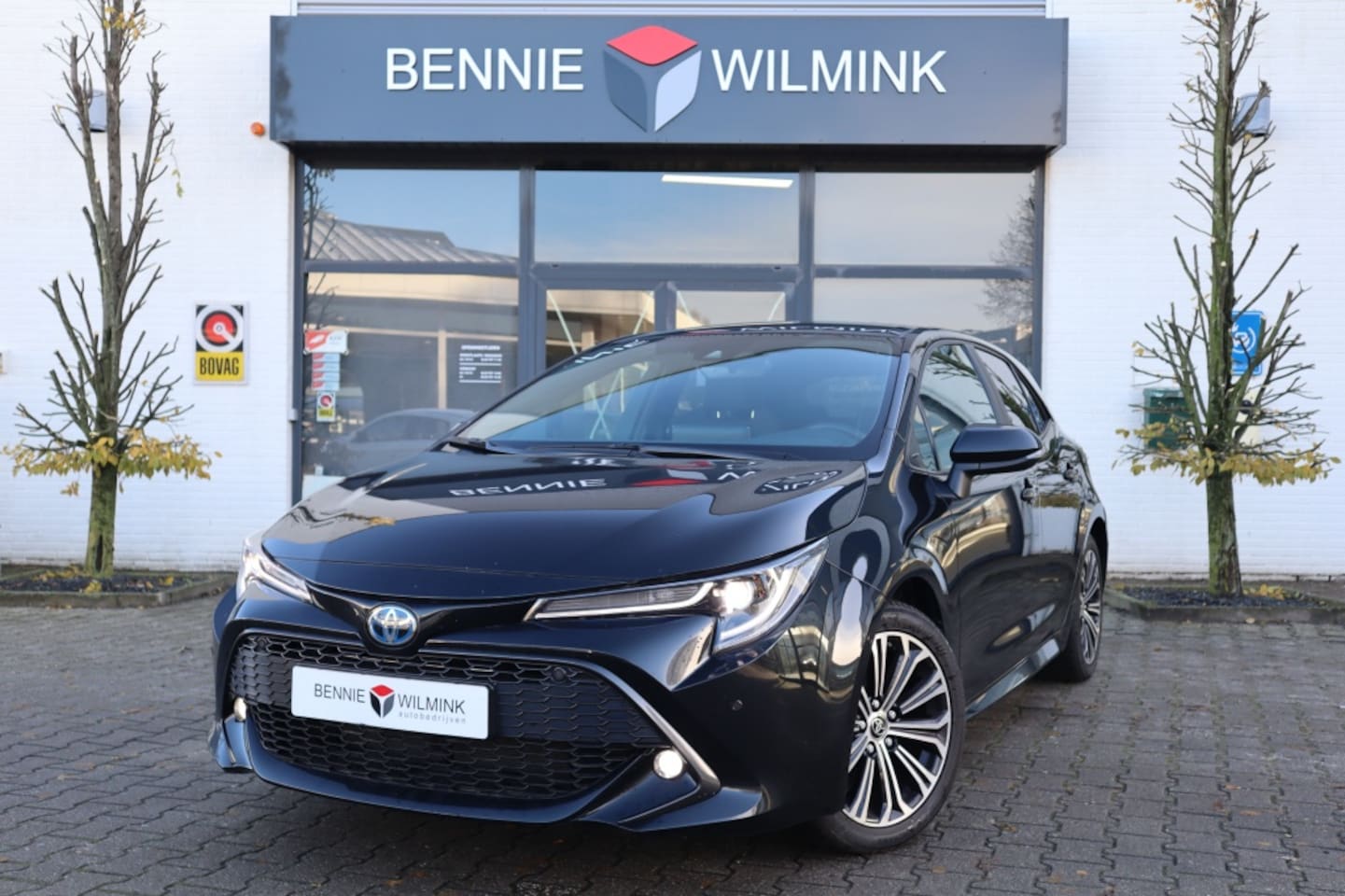 Toyota Corolla - 1.8 Hybrid Style Blindspot/Stuur/Stoelverwarming/PDC - AutoWereld.nl