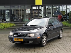 Volvo S40 - 1.8 Europa / Trekhaak / Stoelverwarming / Inruilkoopje Vaste Internet Meeneemprijs