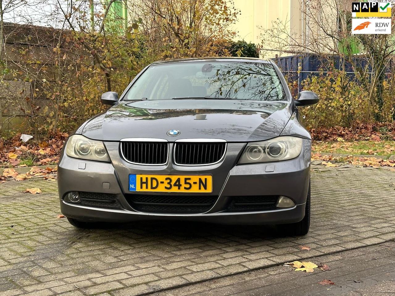 BMW 3-serie - 318i Xenon/Carplay/Pdc/Clima/Cruise - AutoWereld.nl