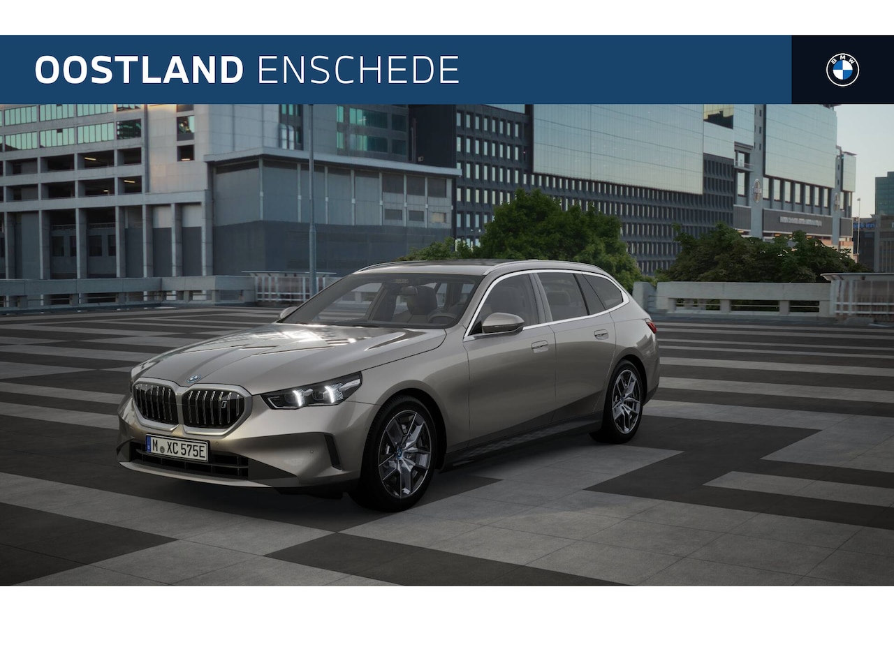 BMW i5 Touring - eDrive40 / Adaptieve LED / Parking Assistant / Stoelverwarming / Driving Assistant Plus - AutoWereld.nl