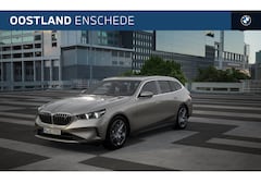 BMW i5 Touring - eDrive40 / Adaptieve LED / Parking Assistant / Stoelverwarming / Driving Assistant Plus