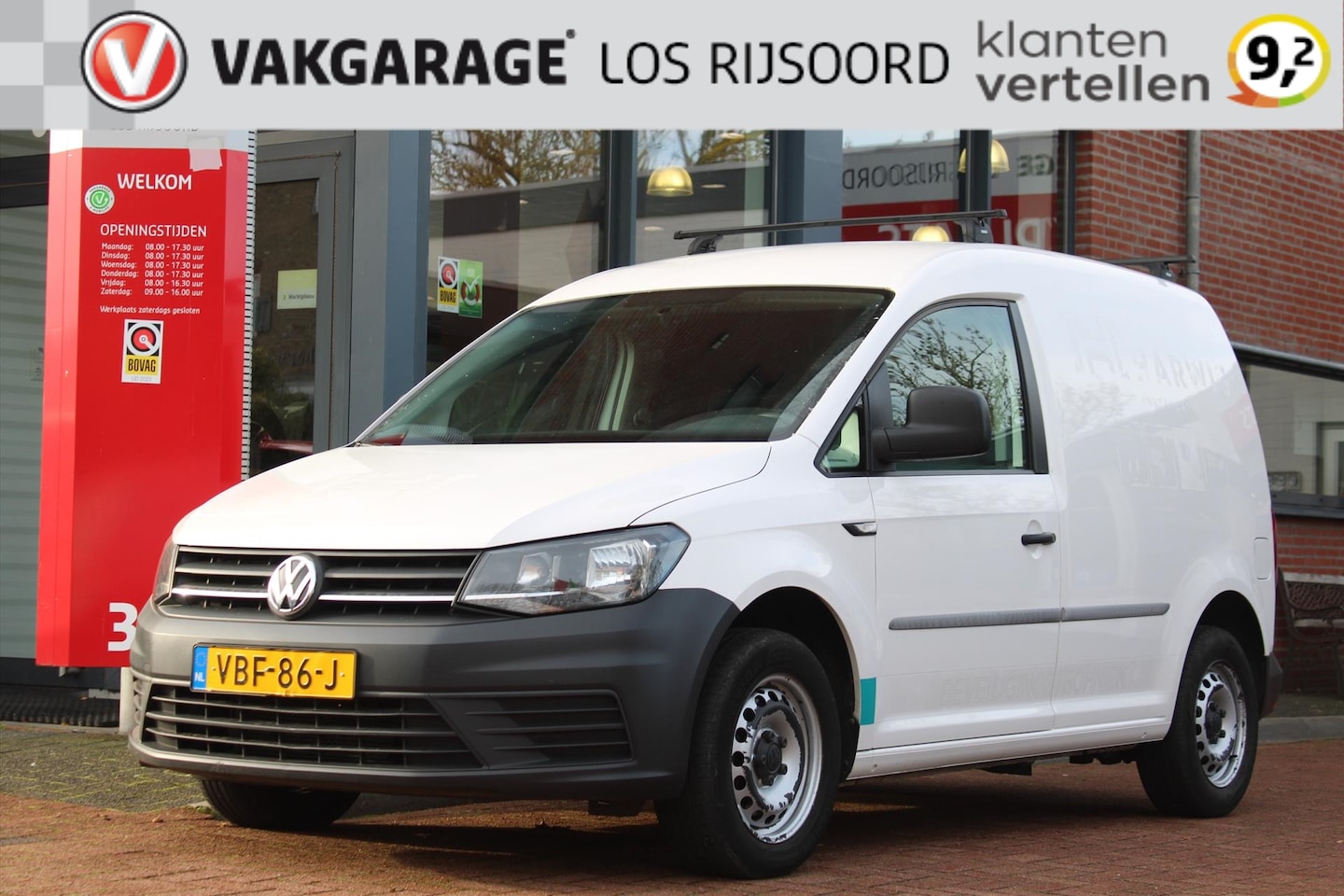 Volkswagen Caddy - 2.0 TDI met L1H1 *Trendline* | Trekhaak | Cruise Control | Bluetooth | A/C | - AutoWereld.nl