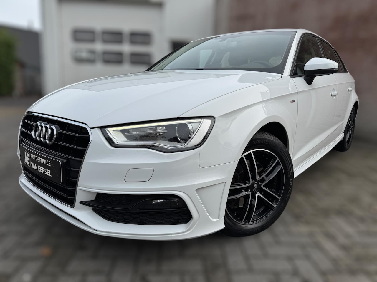 Audi A3 Sportback - 1.2 TFSI Adrenalin S-LINE / LED / ECC / NAVI / CRUISE / PDC / NL AUTO MET NAP / LMV - AutoWereld.nl