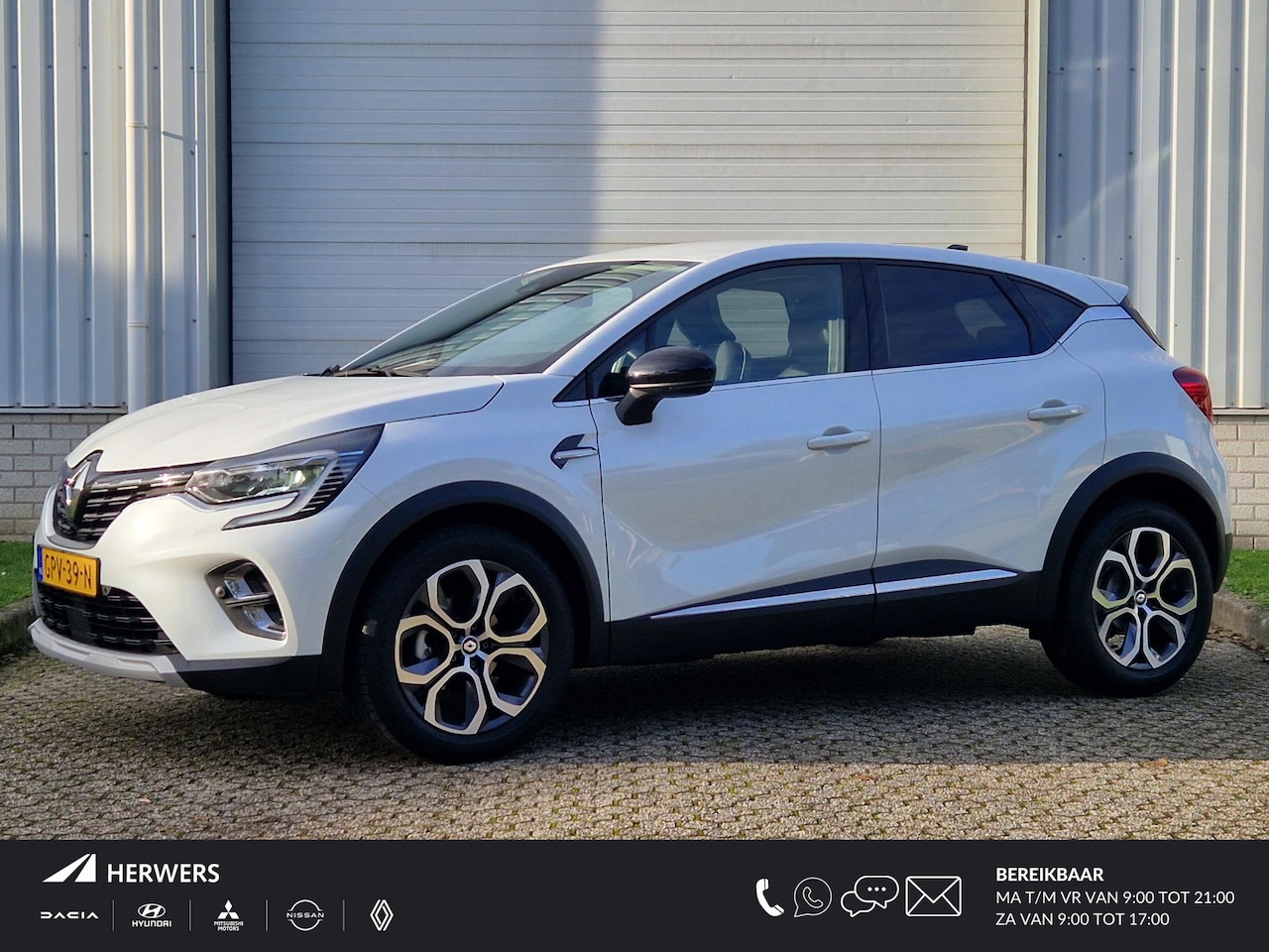 Renault Captur - 1.3 TCe 140 Intens Automaat / 1500KG Trekgewicht / Navigatie / Cruise Control Adaptief / C - AutoWereld.nl