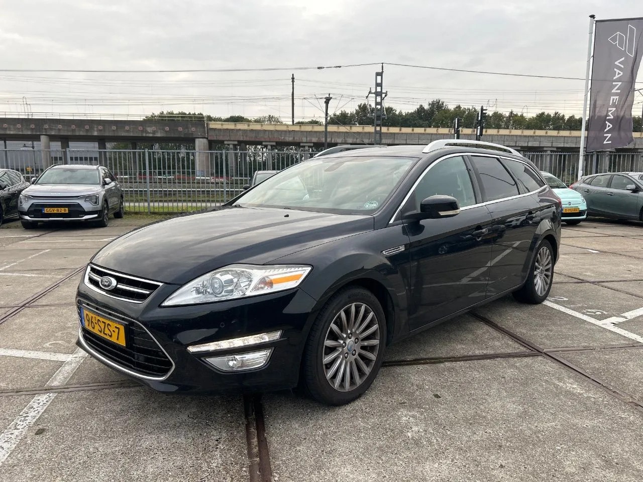 Ford Mondeo Wagon - 1.6 TDCi ECOnetic Lease Titanium 1.6 TDCi ECOnetic Lease Titanium - AutoWereld.nl