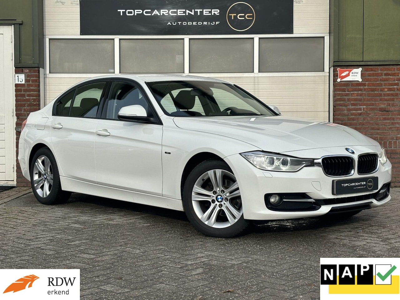 BMW 3-serie - 316i Executive Sport/CLIMA/PARKS/CRUISE/APK/NAP - AutoWereld.nl