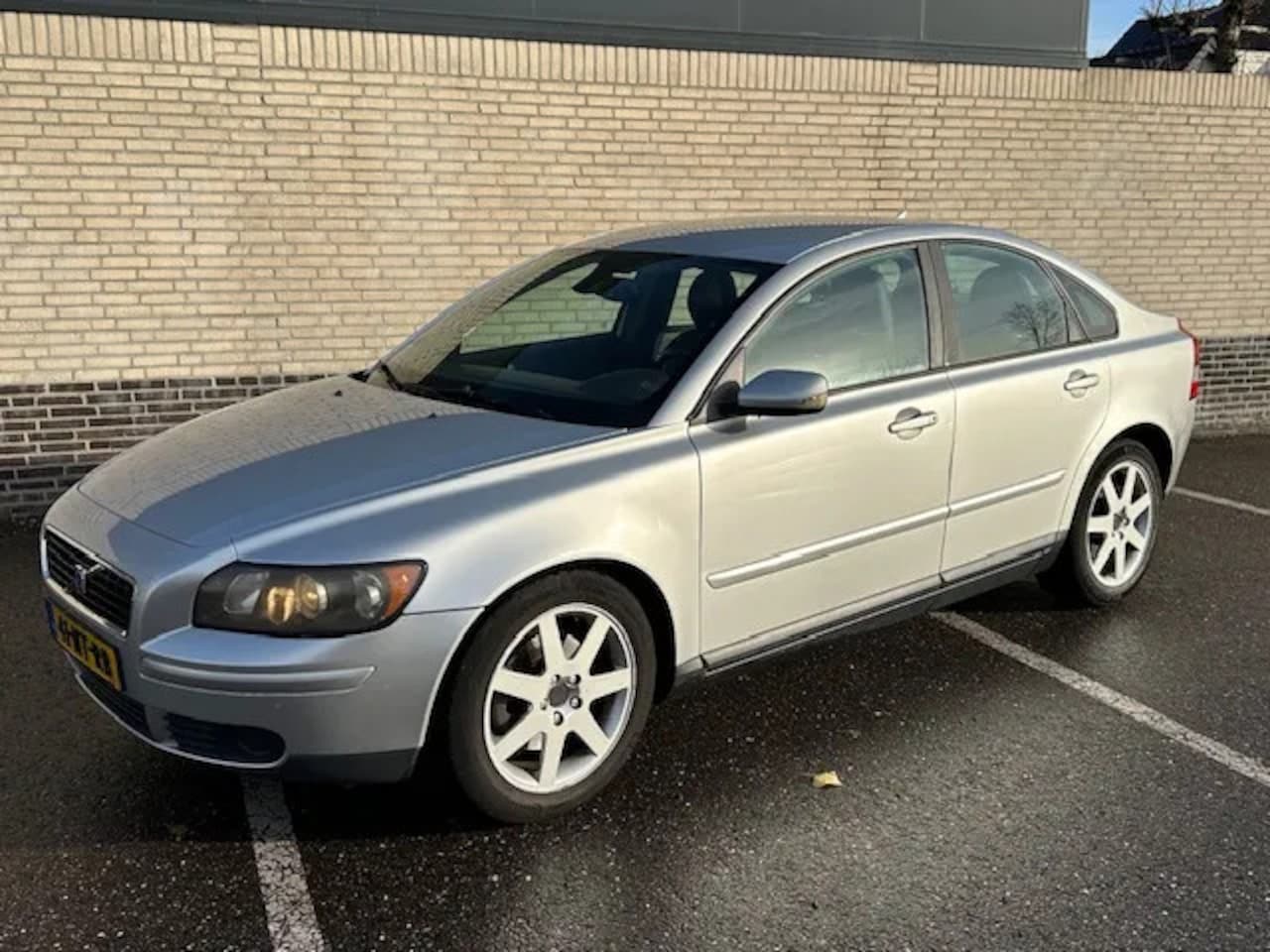 Volvo S40 - 2400cc 5cilinder - AutoWereld.nl