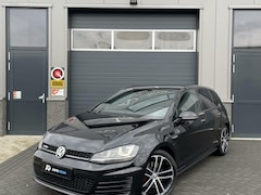 Volkswagen Golf - 2.0 TDI GTD DSG 184PK/S&S/LED/NAVI