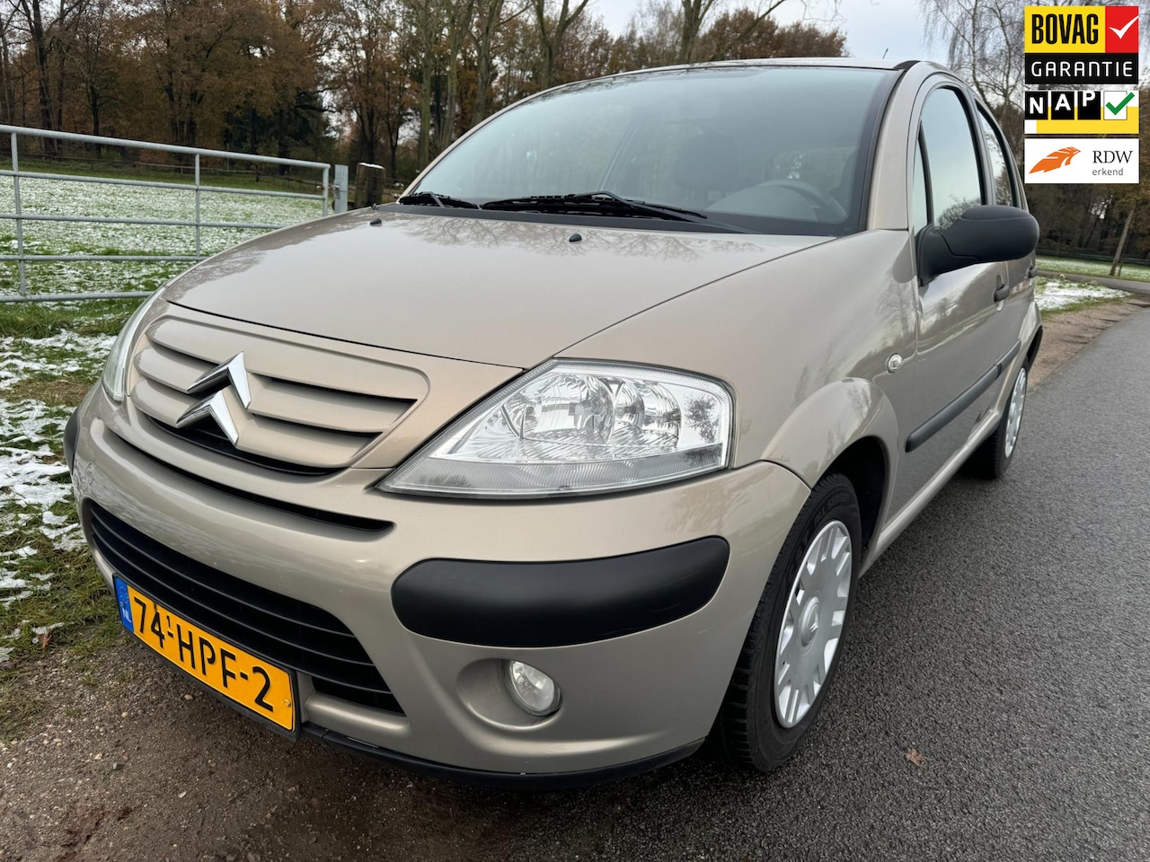 Citroën C3 - 1.4i Ligne Prestige met airco en trekhaak - AutoWereld.nl