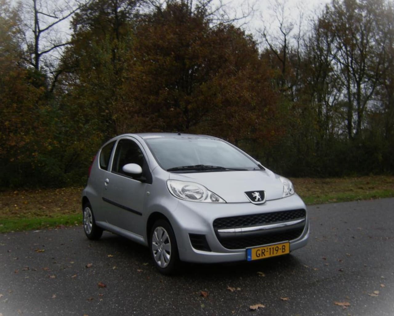 Peugeot 107 - 1.0-12V XS . AUTOMAAT . Elec ramen . Airco . enz - AutoWereld.nl