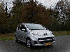 Peugeot 107 - 1.0-12V XS . AUTOMAAT . Elec ramen . Airco . enz