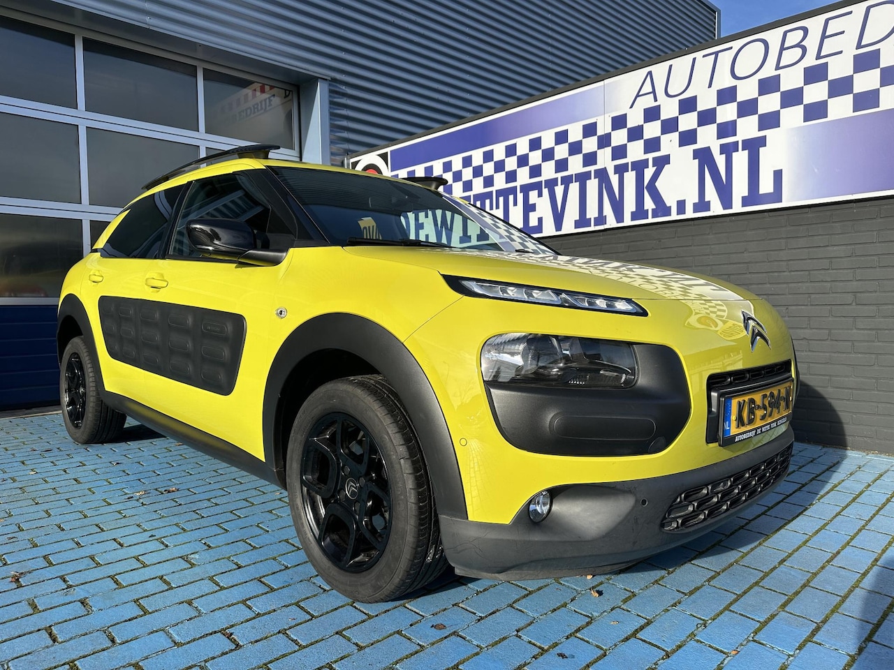 Citroën C4 Cactus - 1.2 CRUISE STOELVERW NAVI P-CAM - AutoWereld.nl