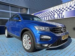 Volkswagen T-Roc - 1.5 TSI Sport ADAP CRUISE TREKH P-CAM BLISS APPLE