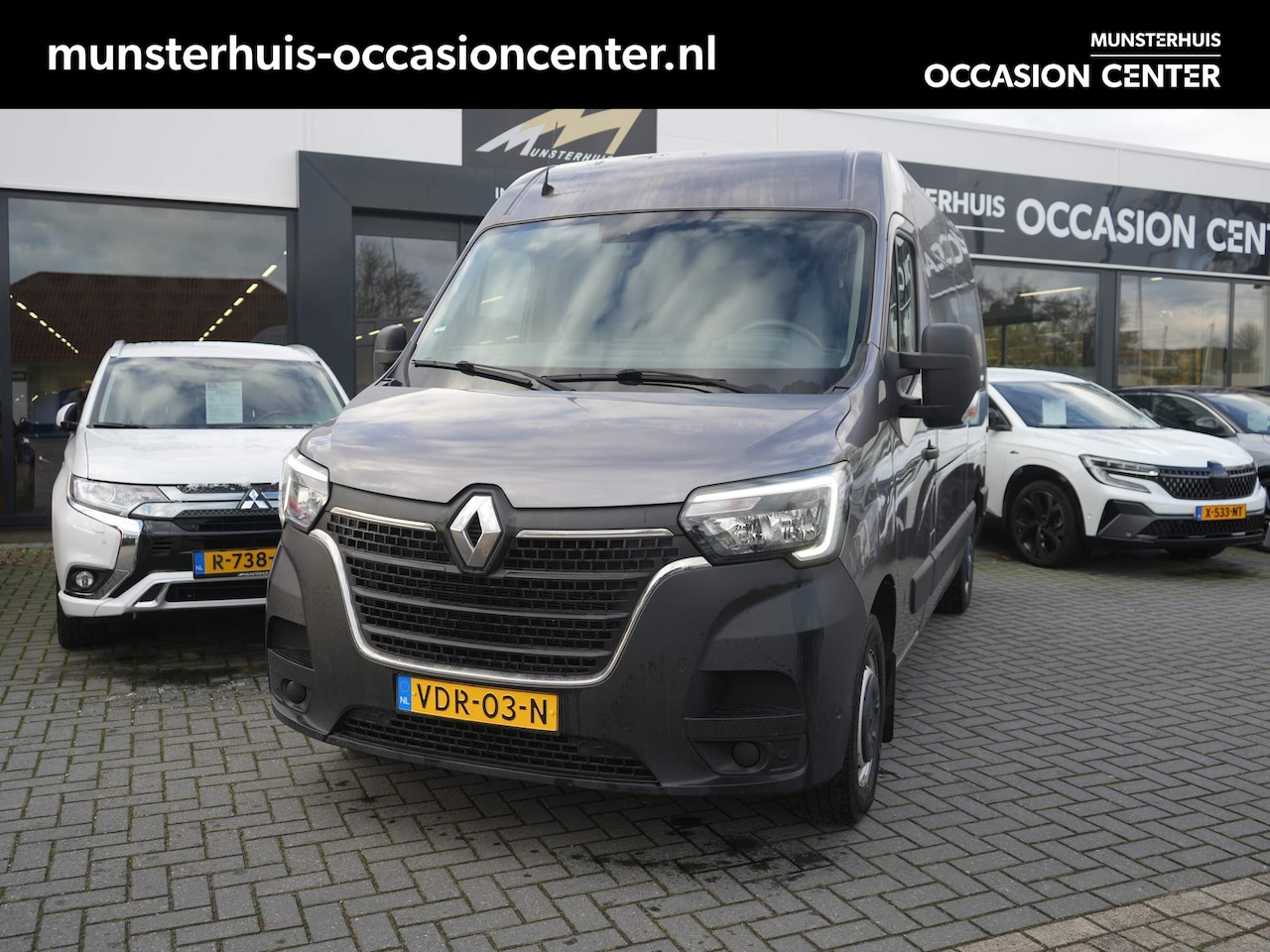 Renault Master - T35 2.3 dCi 150 L2H2 Energy - Trekhaak - AutoWereld.nl