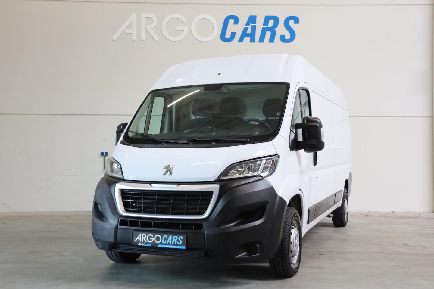 Peugeot Boxer - 2.2 BlueHDi L3/H2 NAP CAMERA TREKHAAK AIRCO NAVI CRUISE CONTROL LEASE v/a € 174,-p.m. Inru - AutoWereld.nl