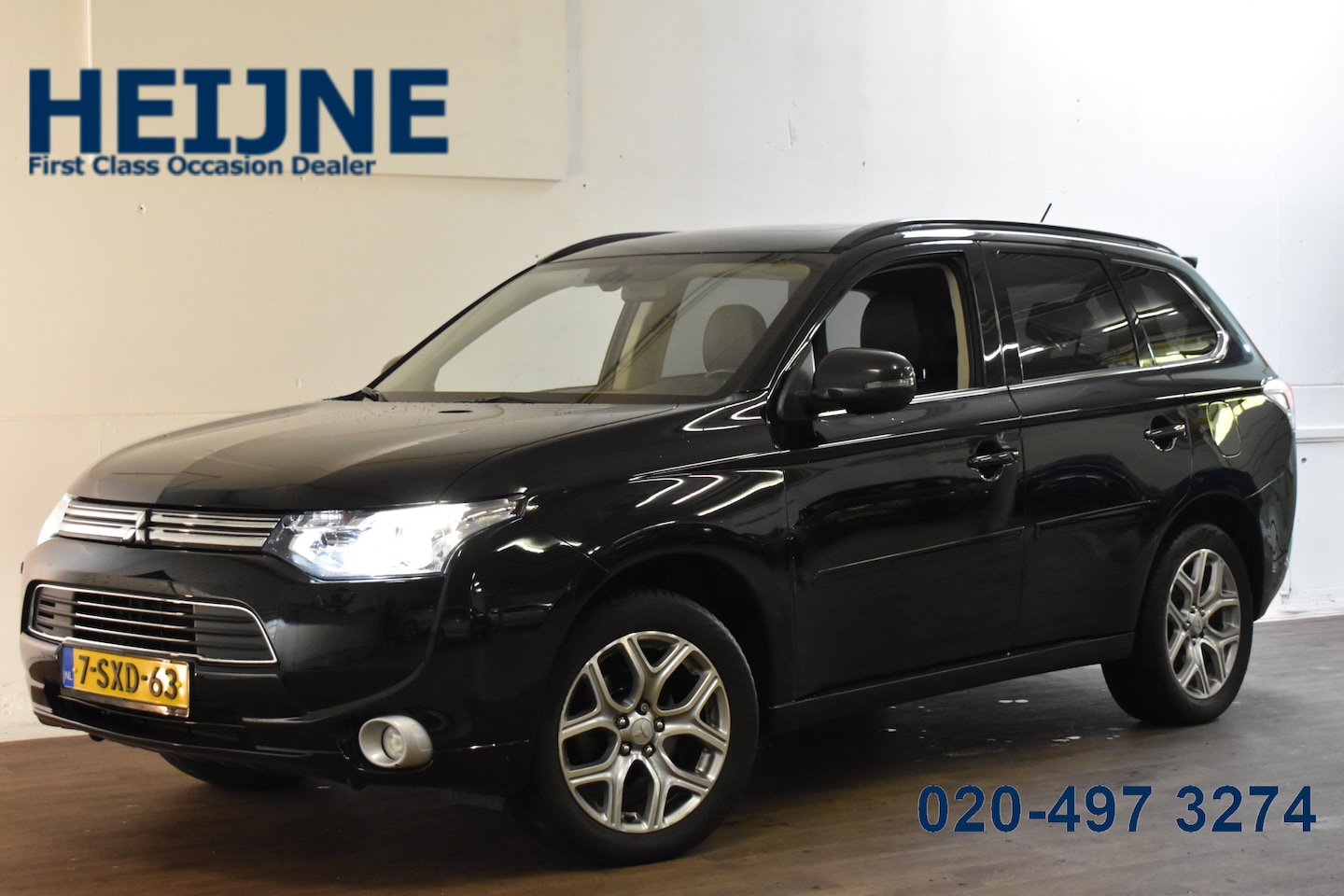 Mitsubishi Outlander - 2.0 PHEV INSTYLE SCHUIFDAK/CAMERA/TREKHAAK - AutoWereld.nl