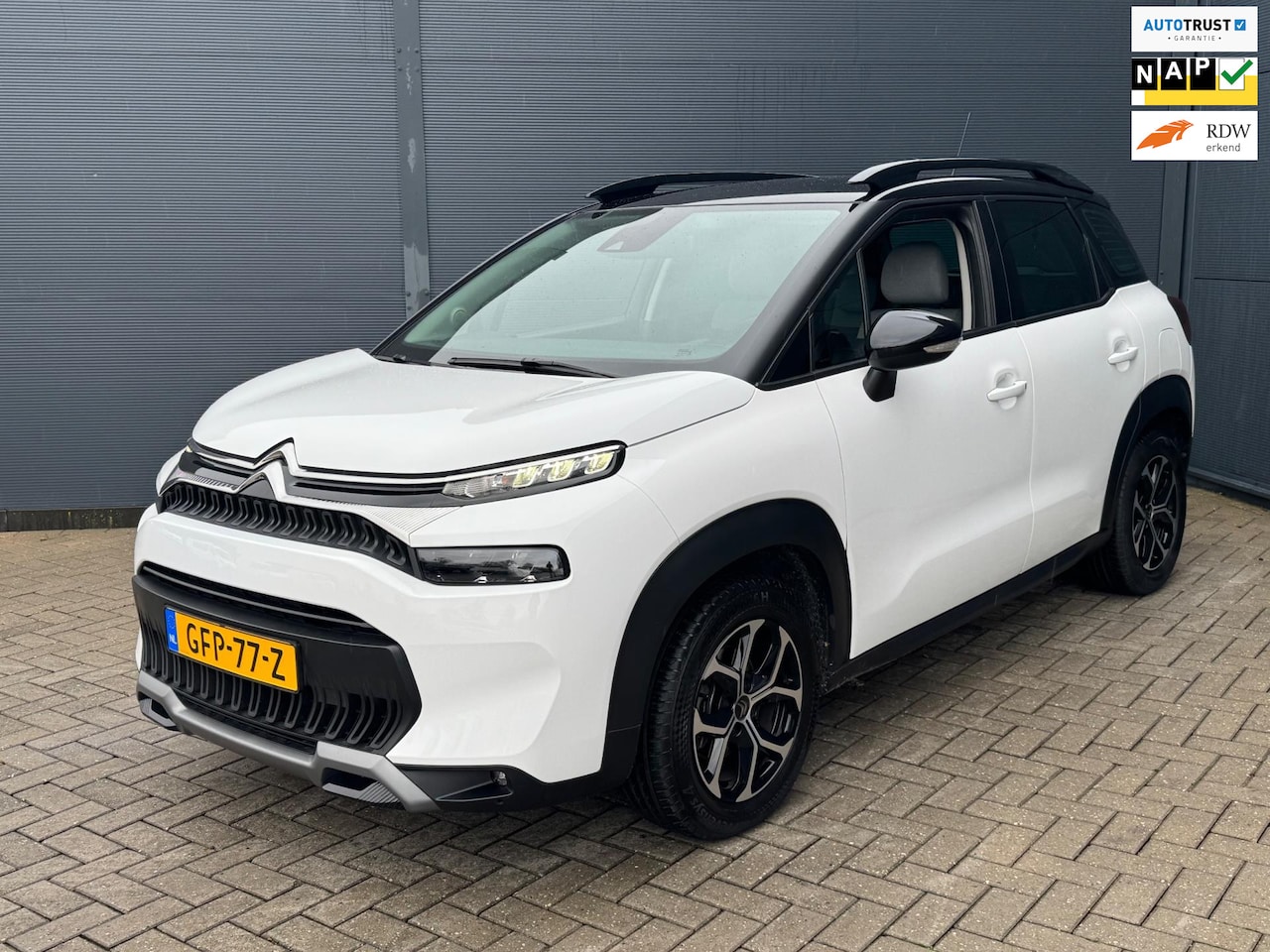 Citroën C3 Aircross - 1.2 PureTech Shine / Navi / Led / Pdc / Facelift - AutoWereld.nl