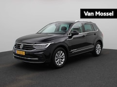 Volkswagen Tiguan - 1.5 TSI Life Business 150 PK DSG 150PK | 17 inch lichtmetaal | Navigatie | Parkeersensoren