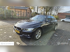 BMW 3-serie - 320i Sport Line, trekhaak, 1 eigenaar, dealerond