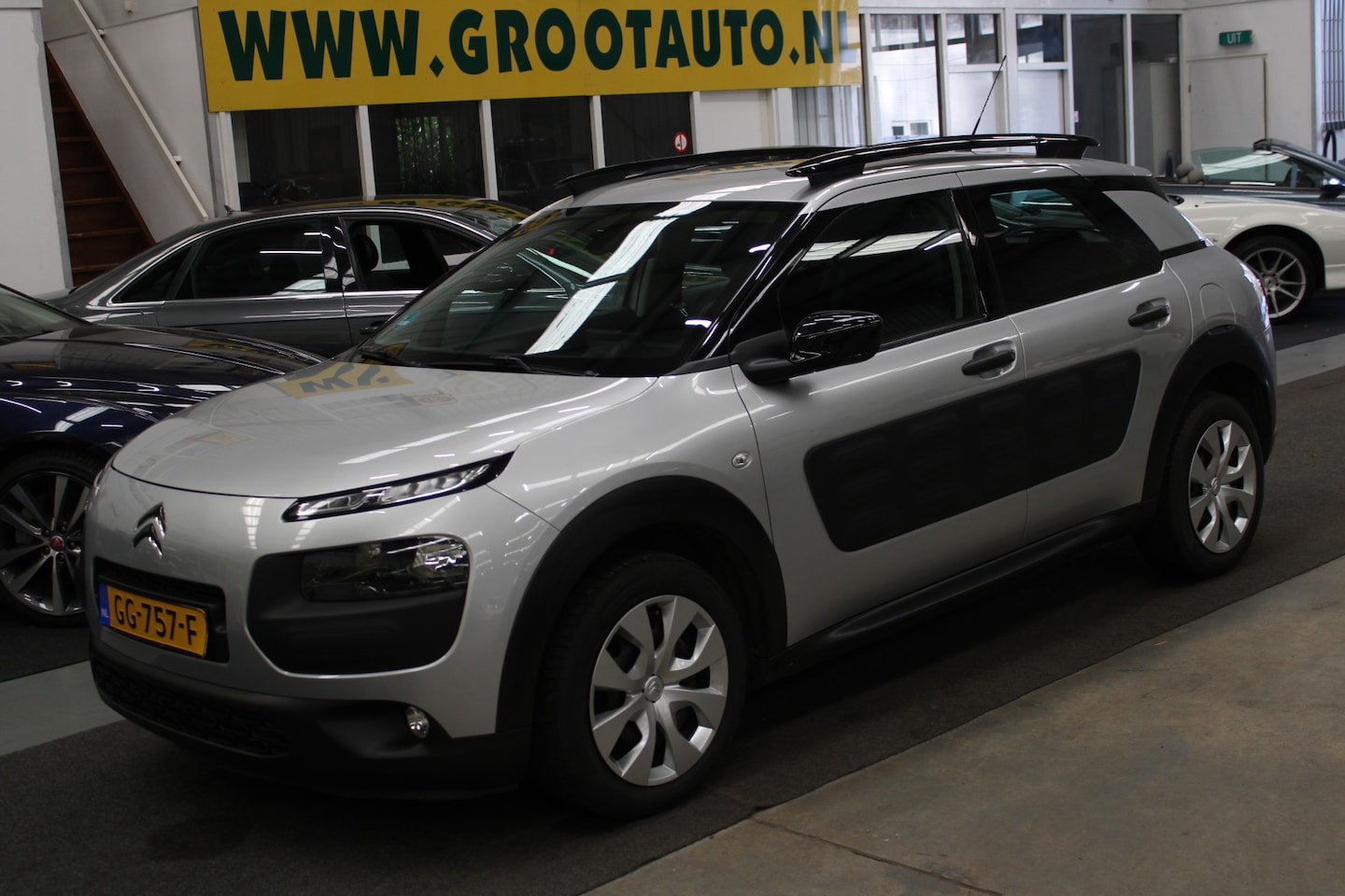 Citroën C4 Cactus - 1.2 PureTech Business Airco, Cruise Control, Trekhaak, Stuurbekrachtiging - AutoWereld.nl