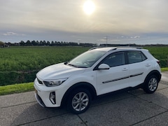 Kia Stonic - 1.0 DynamicLine, HYBRID, Trekhaak, Navigatie