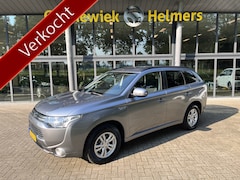 Mitsubishi Outlander - 2.0 PHEV Business Edition | TREKHAAK 1500KG | CAMERA | BLUETOOTH | CRUISE CONTROL