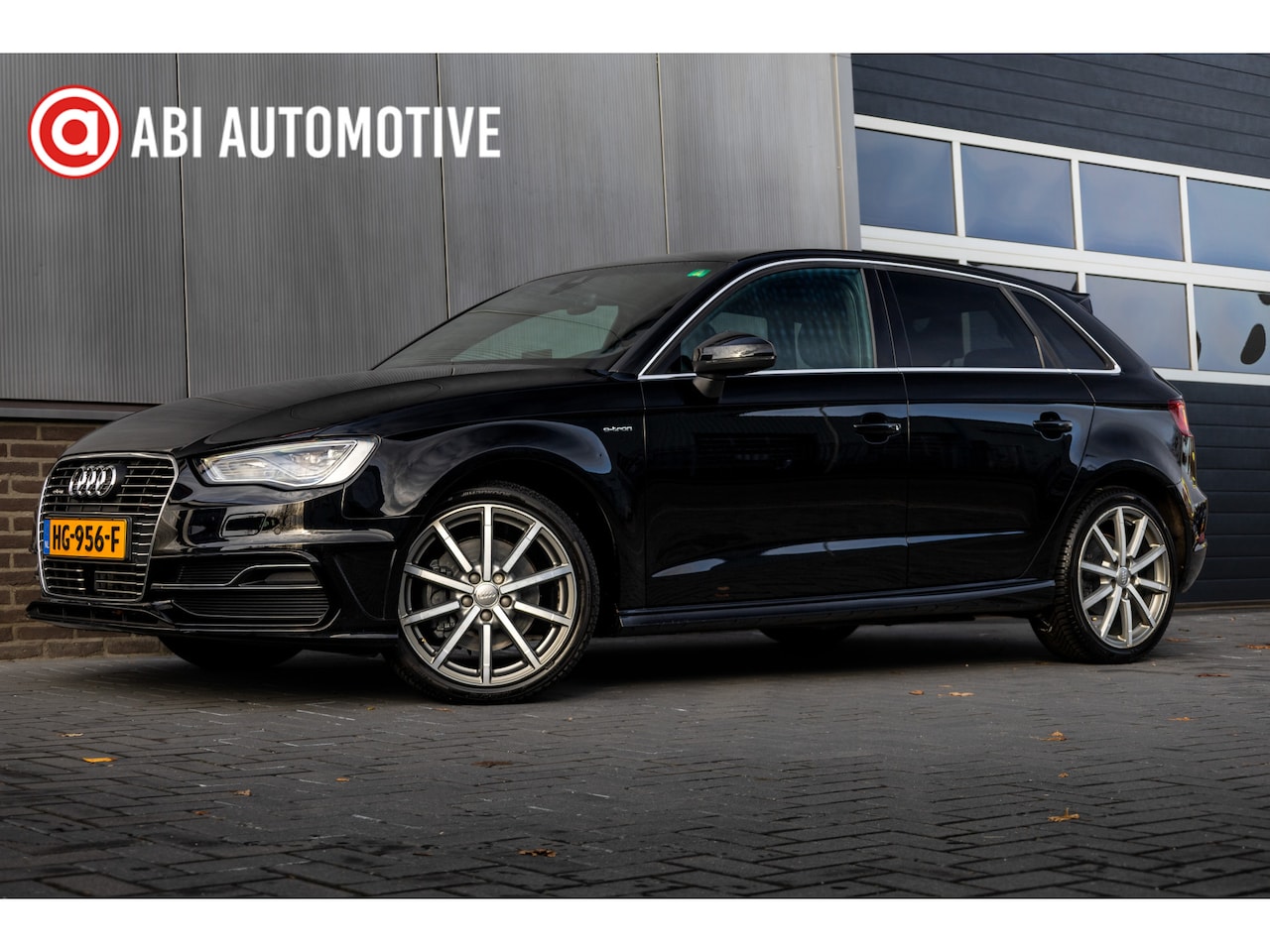 Audi A3 Sportback - 1.4 E-tron 204 pk PHEV Ambition Pro Line Plus S-Line / Xenon-LED/ Keyless/ B&O-Sound/ Lane - AutoWereld.nl