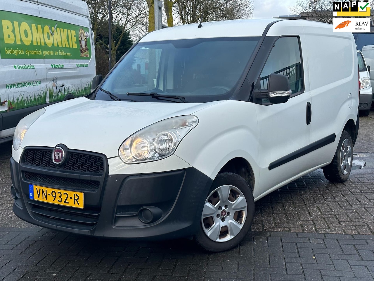 Fiat Doblò Cargo - 1.3 MultiJet Actual 1.3 MultiJet Actual - AutoWereld.nl