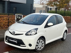 Toyota Aygo - 1.0 VVT-i Comfort Navigatie Airco Elektrisch-pakket Face-lift