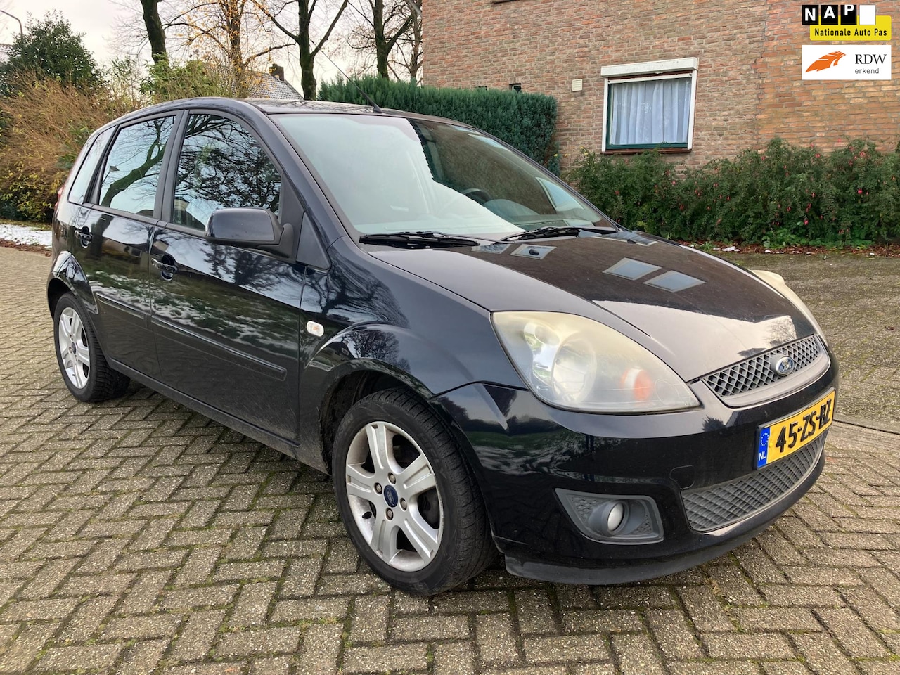 Ford Fiesta - 1.3-8V Futura XL 5 deurs met Airco! - AutoWereld.nl