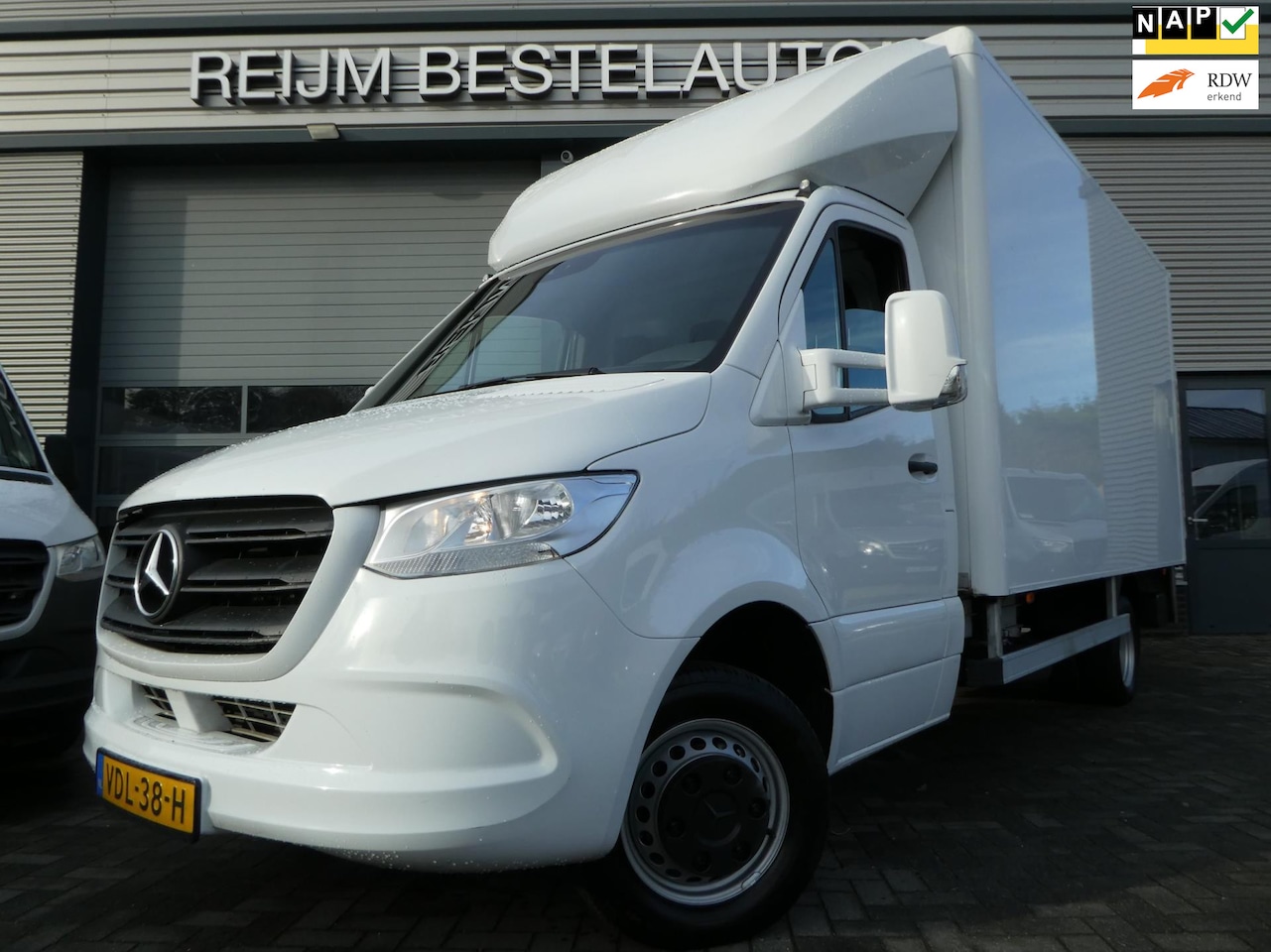 Mercedes-Benz Sprinter - 516 2.2 CDI 160pk euro 6 meubelbak laadklep - AutoWereld.nl