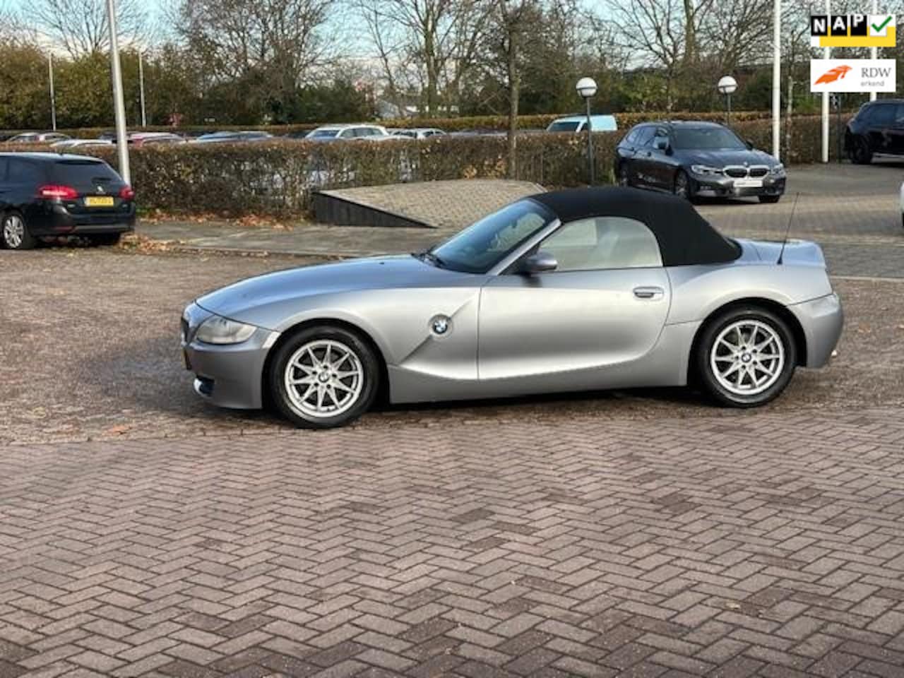 BMW Z4 Roadster - 2.0i Introduction Cabriolet,bj.2006,kleur:blauw/grijs,airco,leder,sportvelgen,NAP met 1893 - AutoWereld.nl